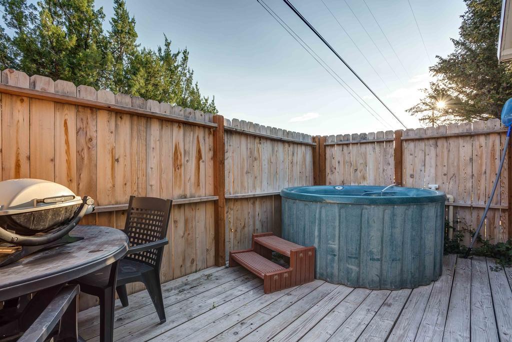 Bañera Exterior Madera  Hot tub outdoor, Hot tub landscaping, Sunken hot  tub